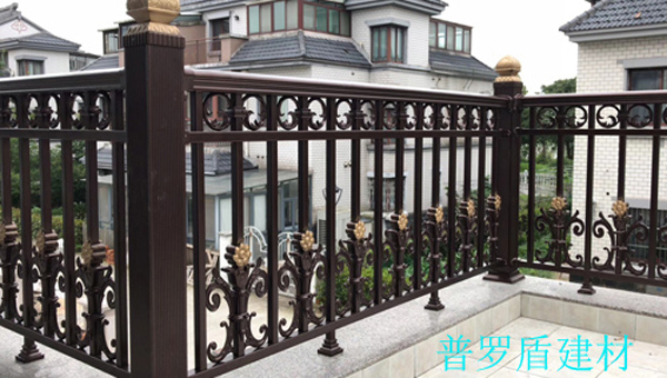 無(wú)錫別墅鋁藝護(hù)欄安裝實(shí)例